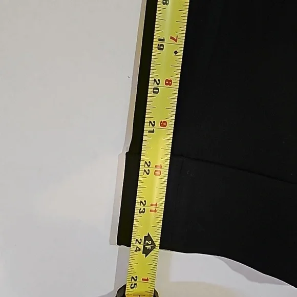 Style&co Woman crop pants Sz 16W black cuffed wide leg Stretch casual Travel - Picture 7 of 10